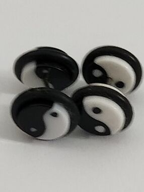 Yin-yang Stud Earrings For Men Illusion Tunnel Plug Screw Back